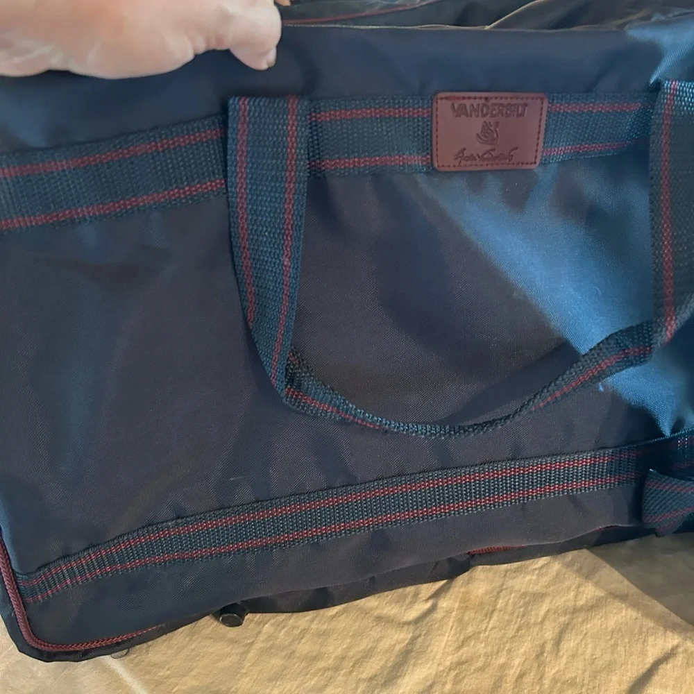 Vintage Gloria Vanderbilt navy travel luggage 4 piece set